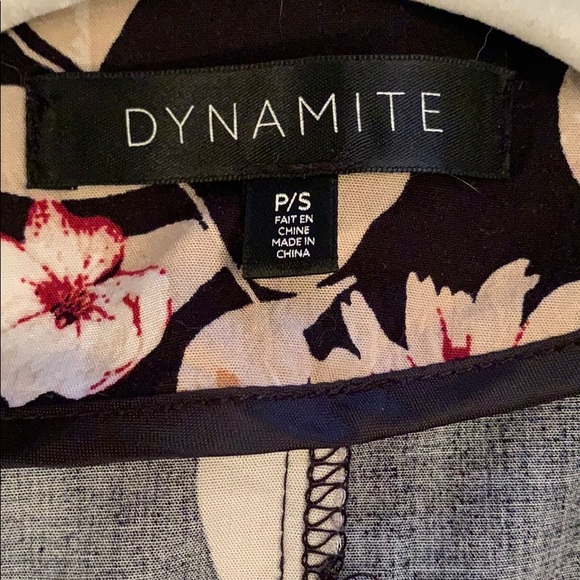 Dynamite Small black floral printed jacket - Picture 6 of 6